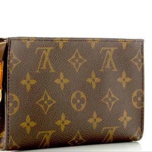louis vuitton bucket pochette pouch.